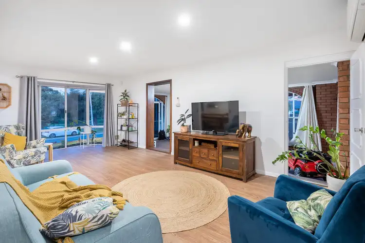 11 Stanford Road, Kallaroo WA 6025