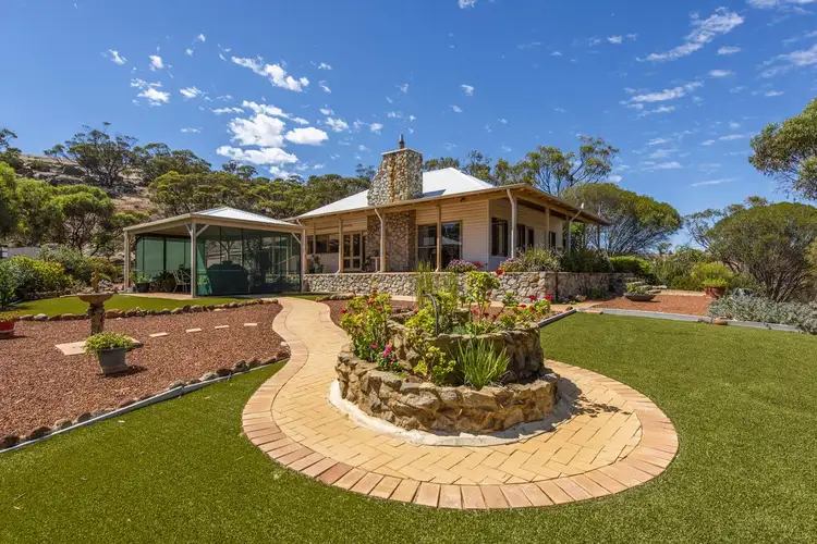 69 Dawson  road, Dumbarton WA 6566