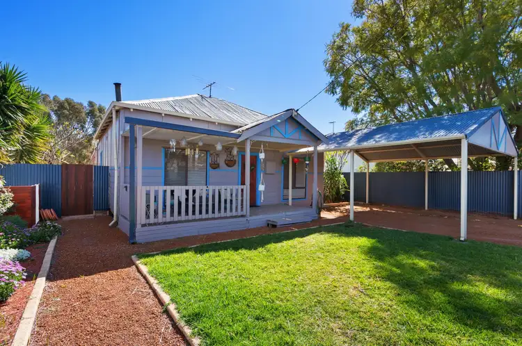 12 Hare Street, Lamington WA 6430