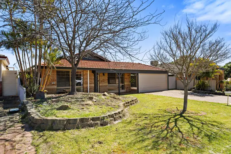 5 Derwent Crescent, Success WA 6164