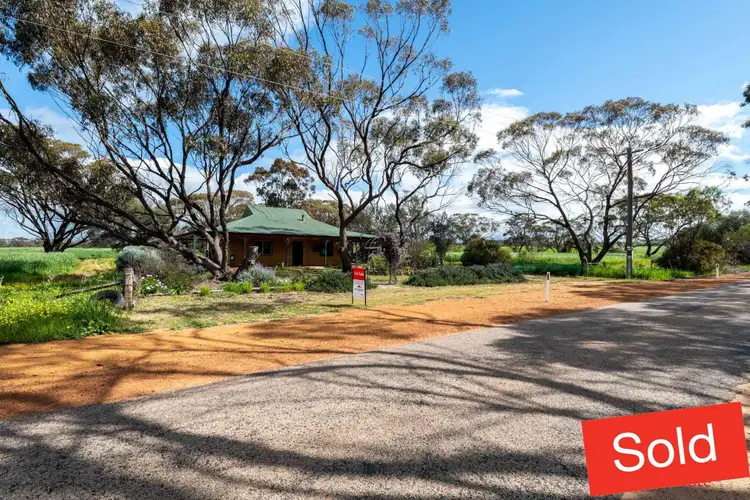19 Doodenanning Road, Greenhills WA 6302