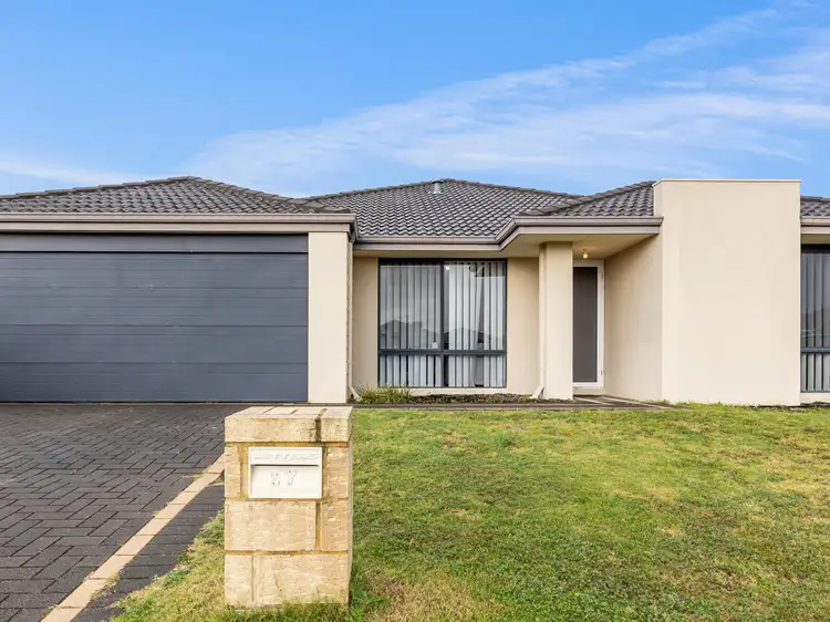 27 Calneggia Drive, Byford WA 6122