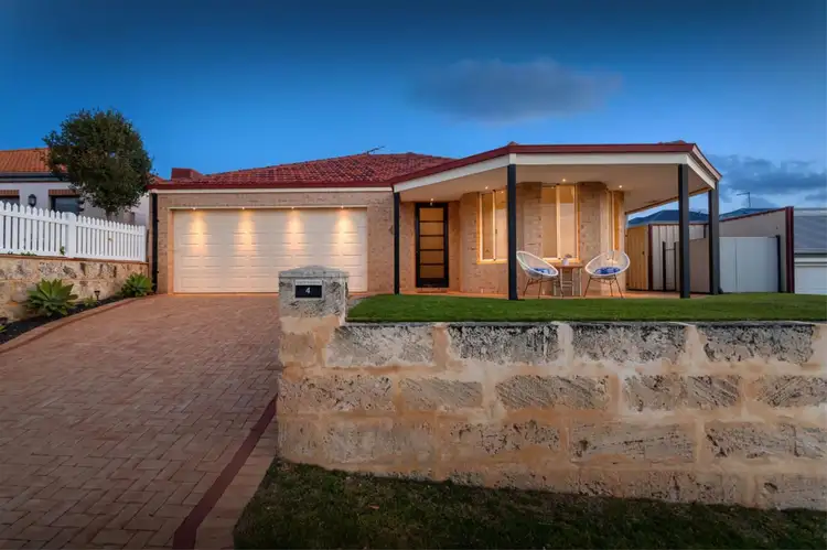 4 Marriot Turn, Currambine WA 6028
