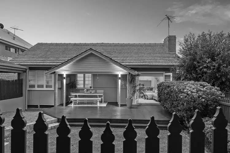 192 Woodside Street, Doubleview WA 6018