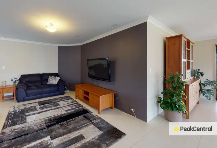 Seventh view of Homely house listing, 8 Nenagh Close, Orelia WA 6167