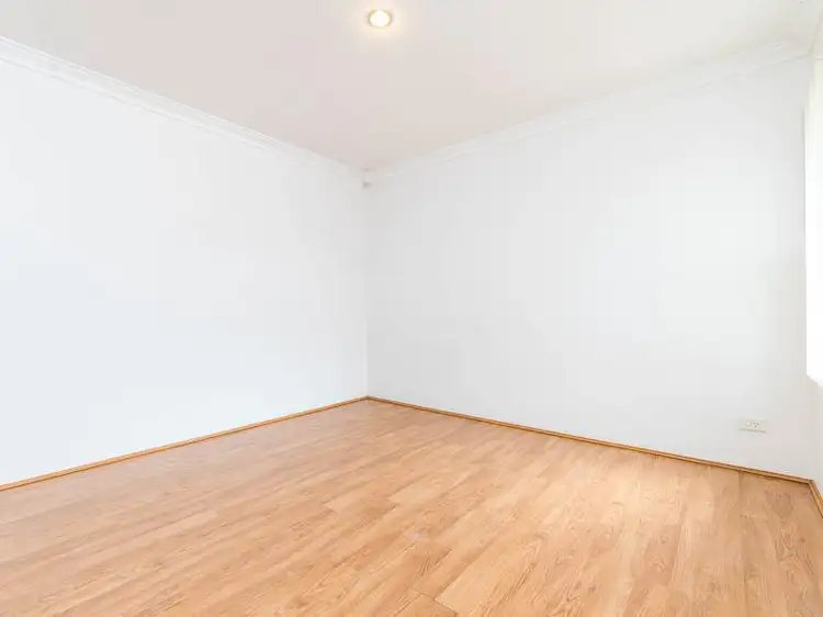 Sixth view of Homely villa listing, 4/147-149 Sevenoaks Street, Cannington WA 6107
