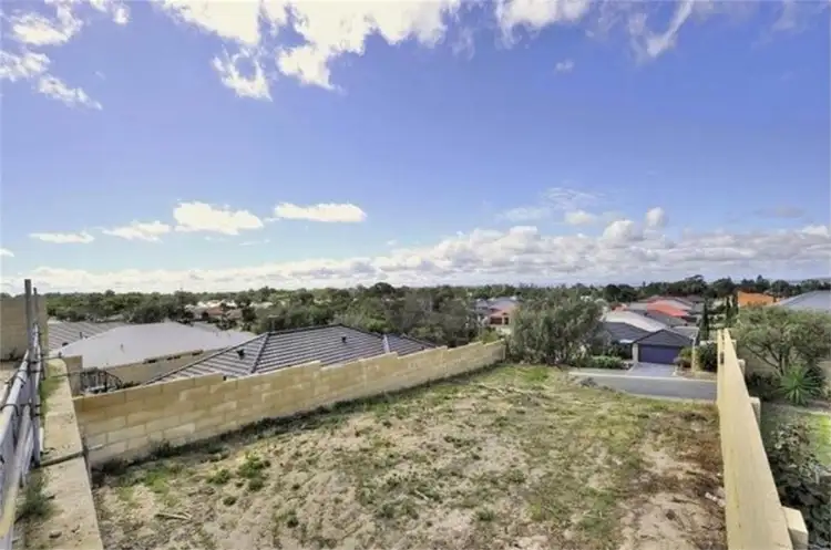 25 Caspian Drive, Wannanup WA 6210