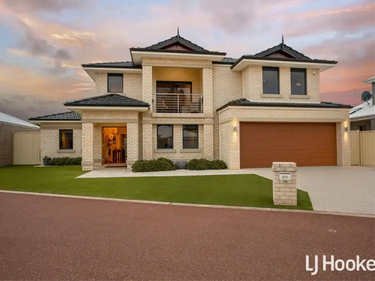 Main view of Homely house listing, 2/9 Ladham Turn, Canning Vale WA 6155