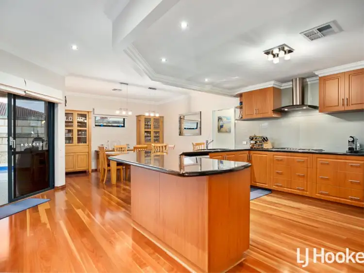 Seventh view of Homely house listing, 2/9 Ladham Turn, Canning Vale WA 6155