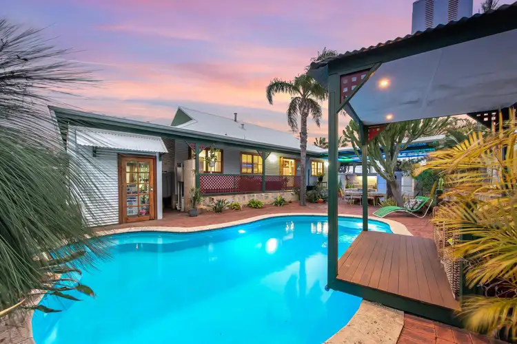 27 Cumberland Way, Beldon WA 6027