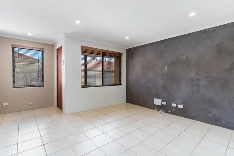 Fifth view of Homely villa listing, 2/27 Mars Street, Carlisle WA 6101