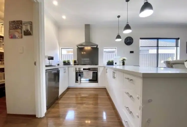 29 Relic Boulevard, Aveley WA 6069