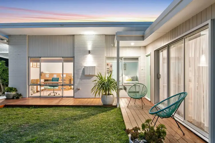 105 Arnott Street, Trigg WA 6029