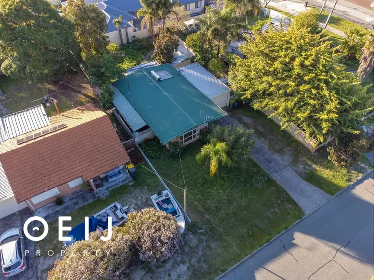 Sixth view of Homely house listing, 3 Powis Court, Langford WA 6147