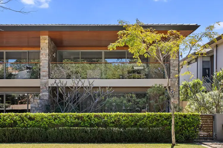 3/5 The Avenue, Crawley WA 6009