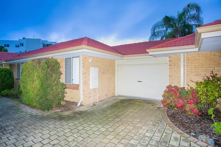 4/6 Groves Avenue, Attadale WA 6156