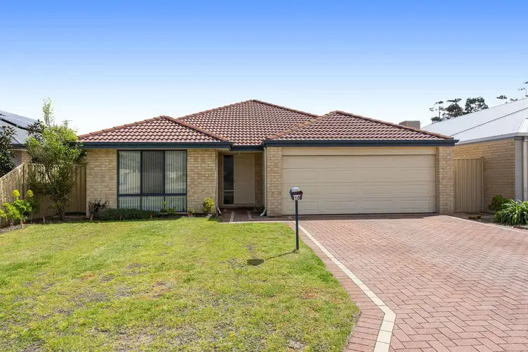 10 Tarn Drive, Canning Vale WA 6155