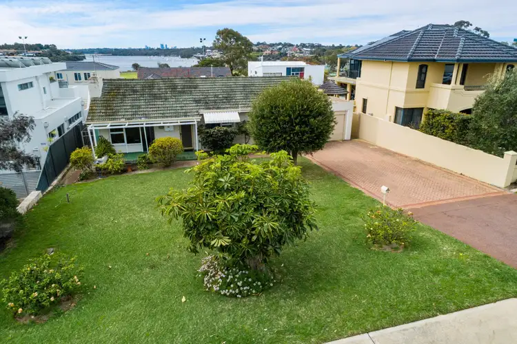 16 Locke Crescent, East Fremantle WA 6158
