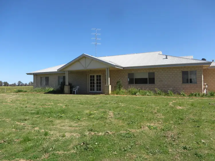 702 Mayfield Road, Waroona WA 6215