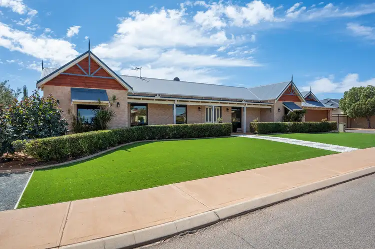 39 Longmore Parade, Broadwood WA 6430