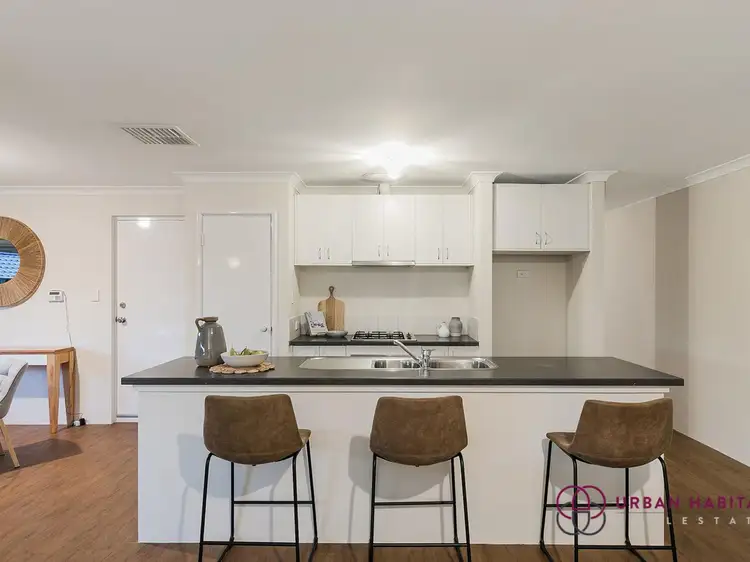 Sixth view of Homely house listing, 8 Dalrymple Drive, Leda WA 6170