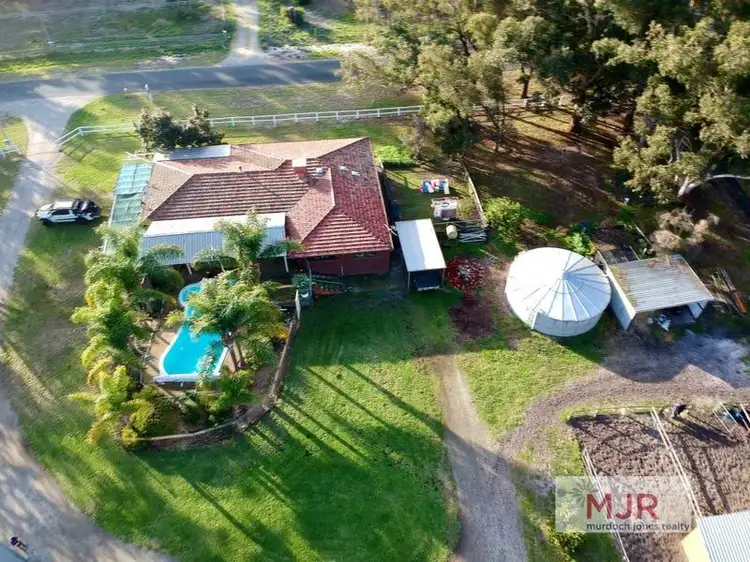 127 Blair Road, Oakford WA 6121