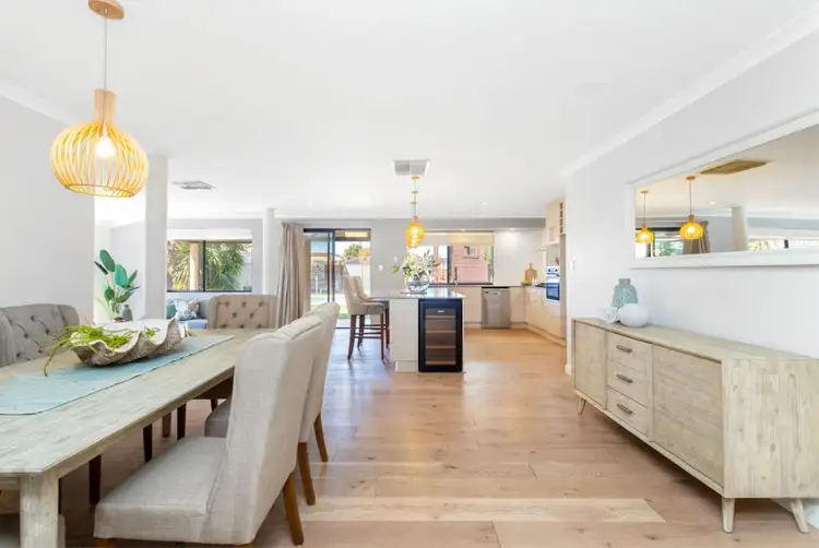 6 Waldorf Ramble, Currambine WA 6028