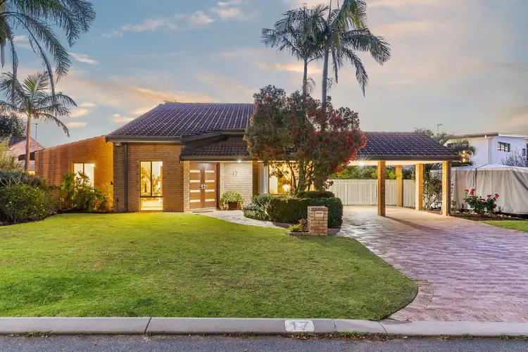 17 Chigwell Place, Carine WA 6020