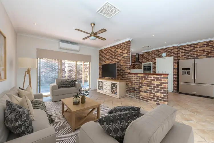 42 Sandalford Drive, Beldon WA 6027