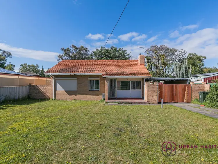 Second view of Homely house listing, 4 Butt Place, Orelia WA 6167