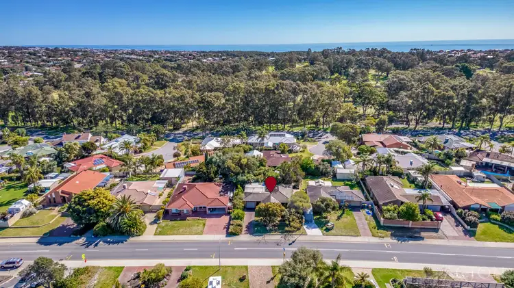 25 Glencoe Parade, Halls Head WA 6210