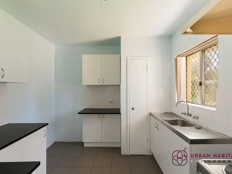 2/13 Milton Place, Orelia WA 6167