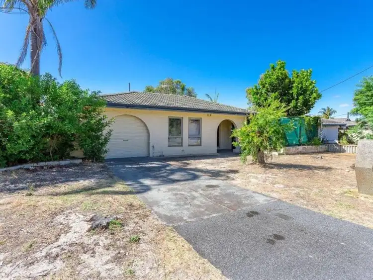 Main view of Homely house listing, 52 Amanda Drive, Camillo WA 6111