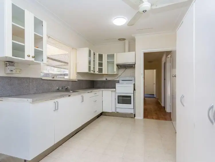 Second view of Homely house listing, 52 Amanda Drive, Camillo WA 6111