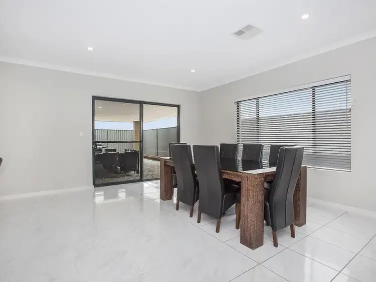 Seventh view of Homely house listing, 32 Davenport Approach, Wandi WA 6167