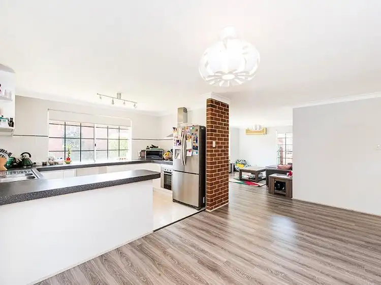 2/83-85 Peninsula Road, Maylands WA 6051