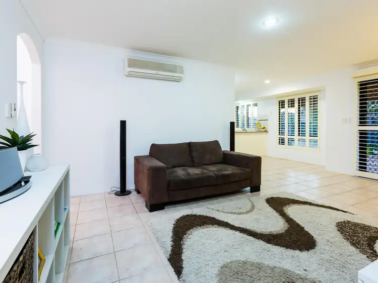 Fifth view of Homely villa listing, 4A Ball Place, Queens Park WA 6107