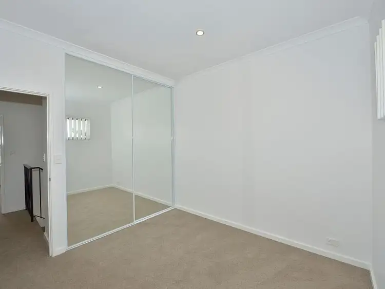Fifth view of Homely house listing, 1/52 Morfitt Street, Mandurah WA 6210