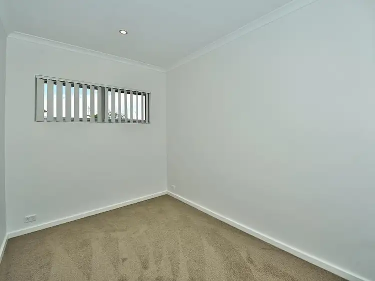 Sixth view of Homely house listing, 1/52 Morfitt Street, Mandurah WA 6210