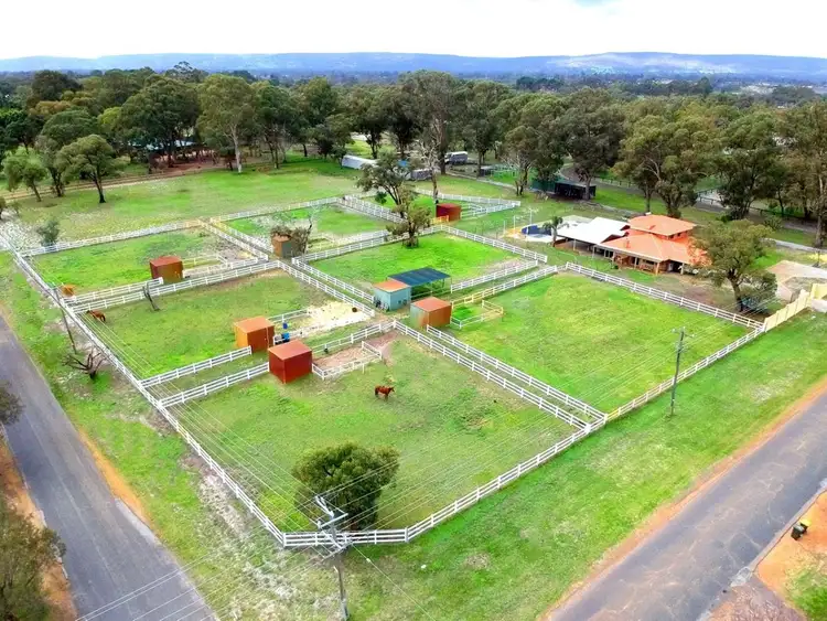 52 Woollcott Avenue, Henley Brook WA 6055