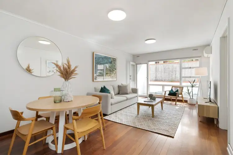 2/18 Beach Street, Cottesloe WA 6011