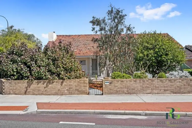 41 North Lake Road, Alfred Cove WA 6154