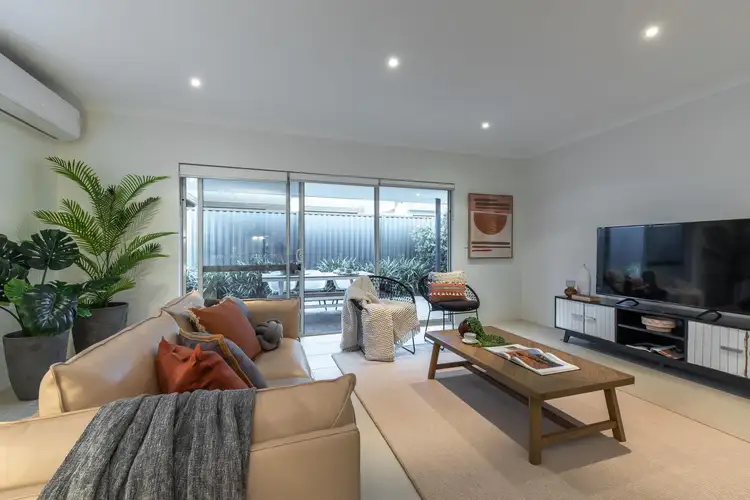 6 Kennerton Avenue, Landsdale WA 6065