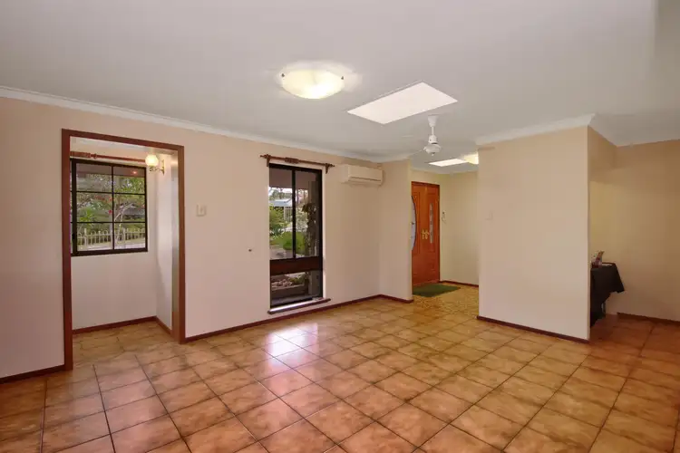 Fourth view of Homely house listing, 4 Carbridge Way, Duncraig WA 6023