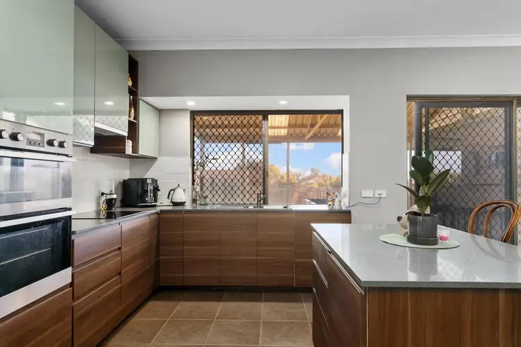 Sixth view of Homely house listing, 7 Hanrahan Loop, Kardinya WA 6163