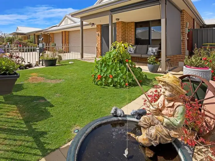 15 Clarence Parade, Pinjarra WA 6208