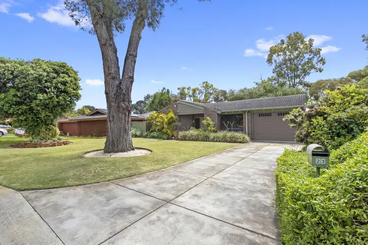 23 Grenadier Drive, Thornlie WA 6108