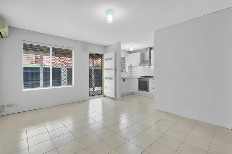 2/15 Flynn Street, Churchlands WA 6018