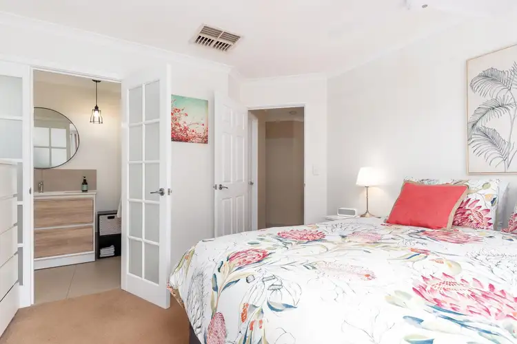 Fourth view of Homely house listing, 4 Greenlea Rise, Leeming WA 6149