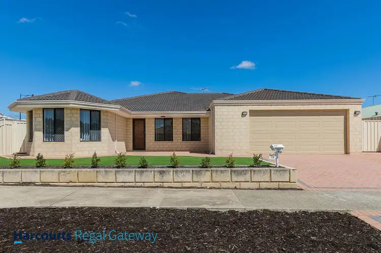 10 Hunter Way, Hammond Park WA 6164